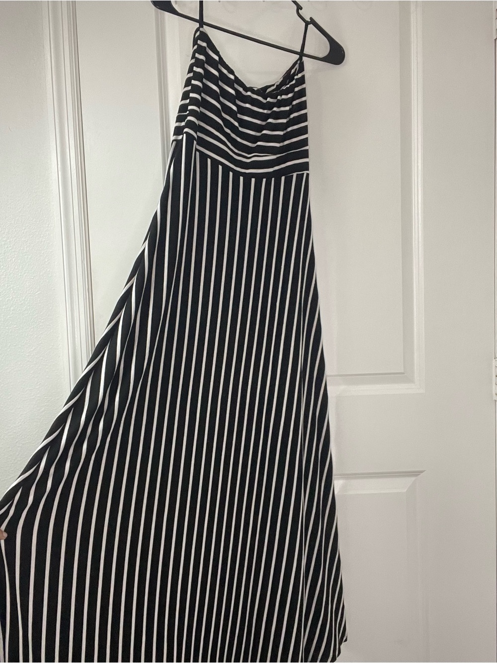 West Kei strapless Striped Maxi Dress | Medium w/ Flowy Stretch Knit